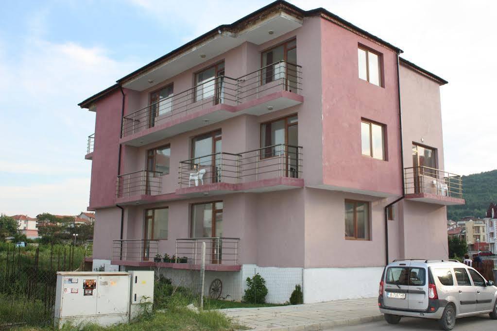 Guest House Bordo Obzor Exterior photo